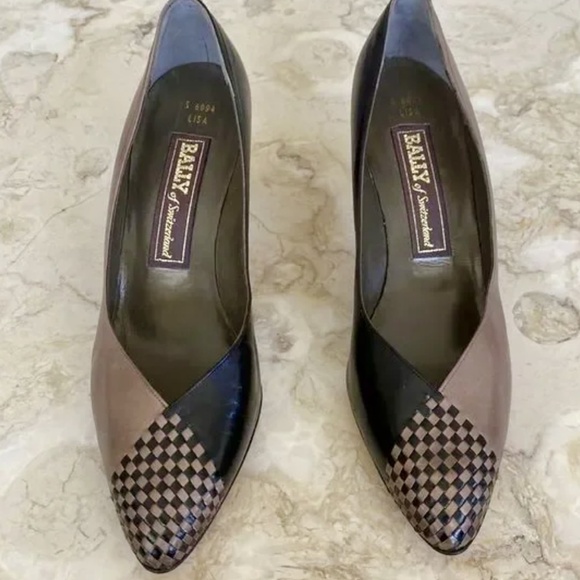 Bally of Switzerland Vintage Leather Pumps  Made in Italy.  8.5 - Picture 5 of 10